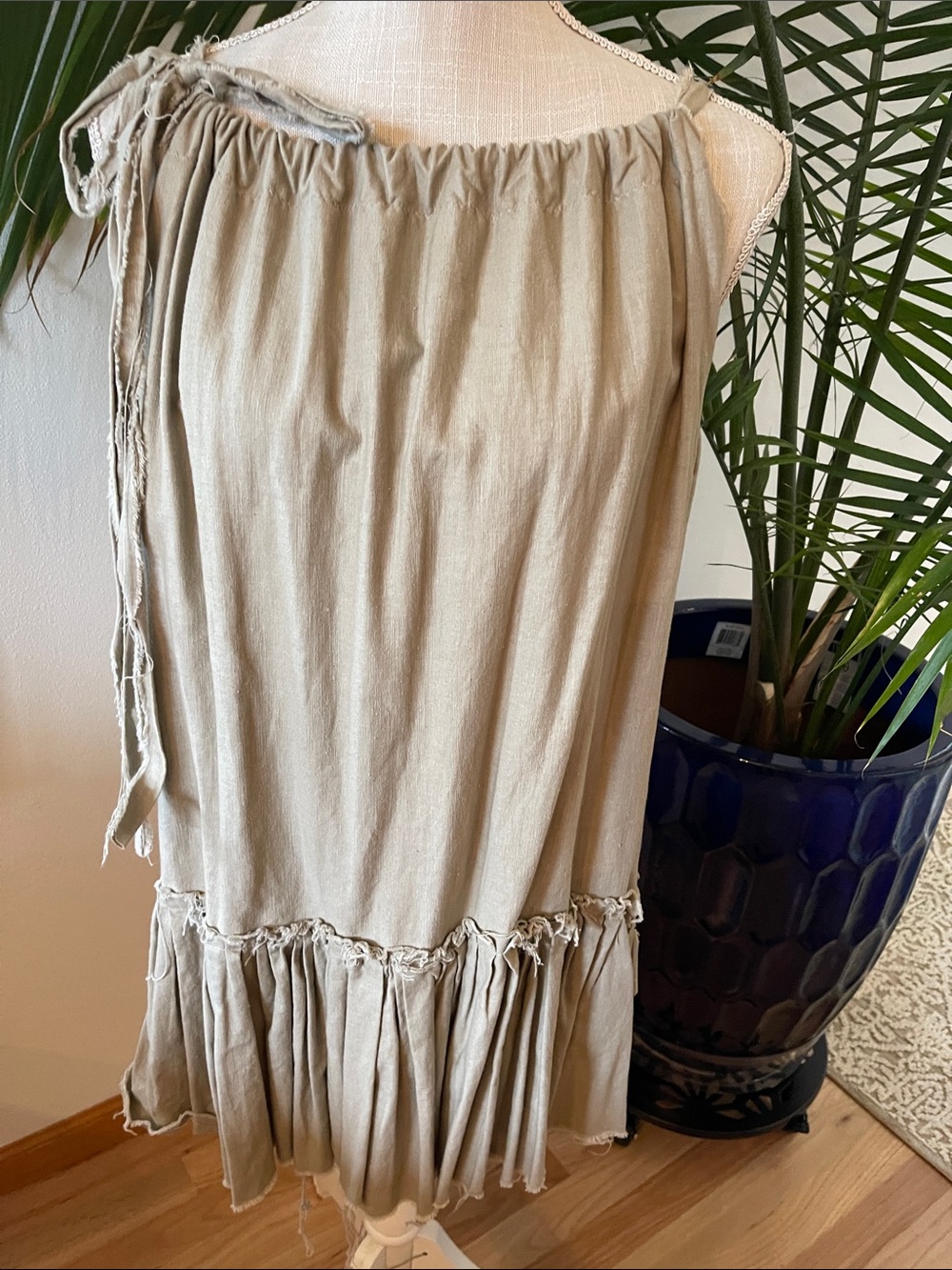 Vintage 316 Beige/Taupe Linen Adjustable tie neckline Tunic